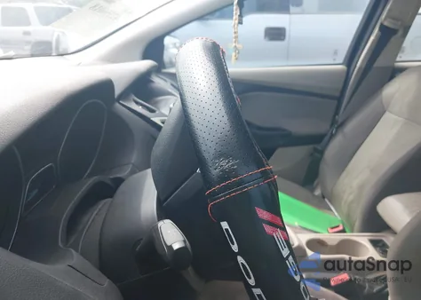 2012 Ford Focus Se из США, поврежденный, VIN 1FAHP3K27CL300903